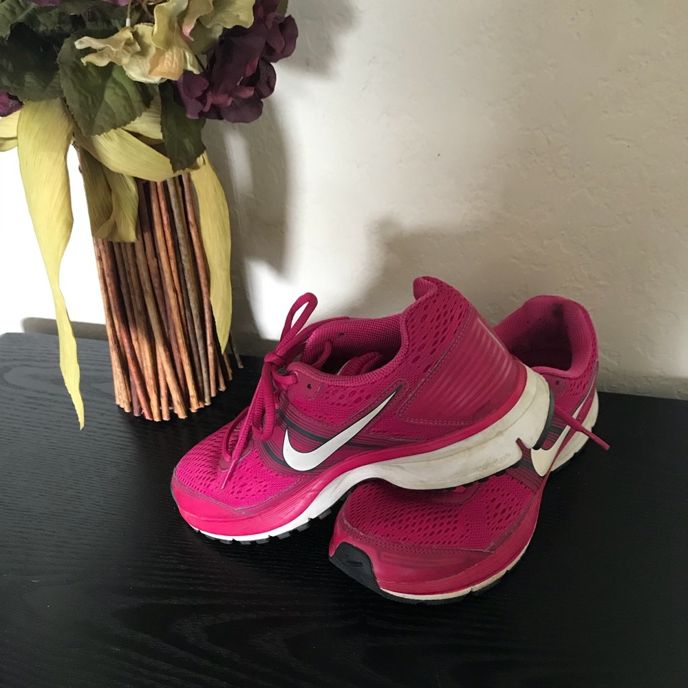Nike Pink and White Women's Sneakers